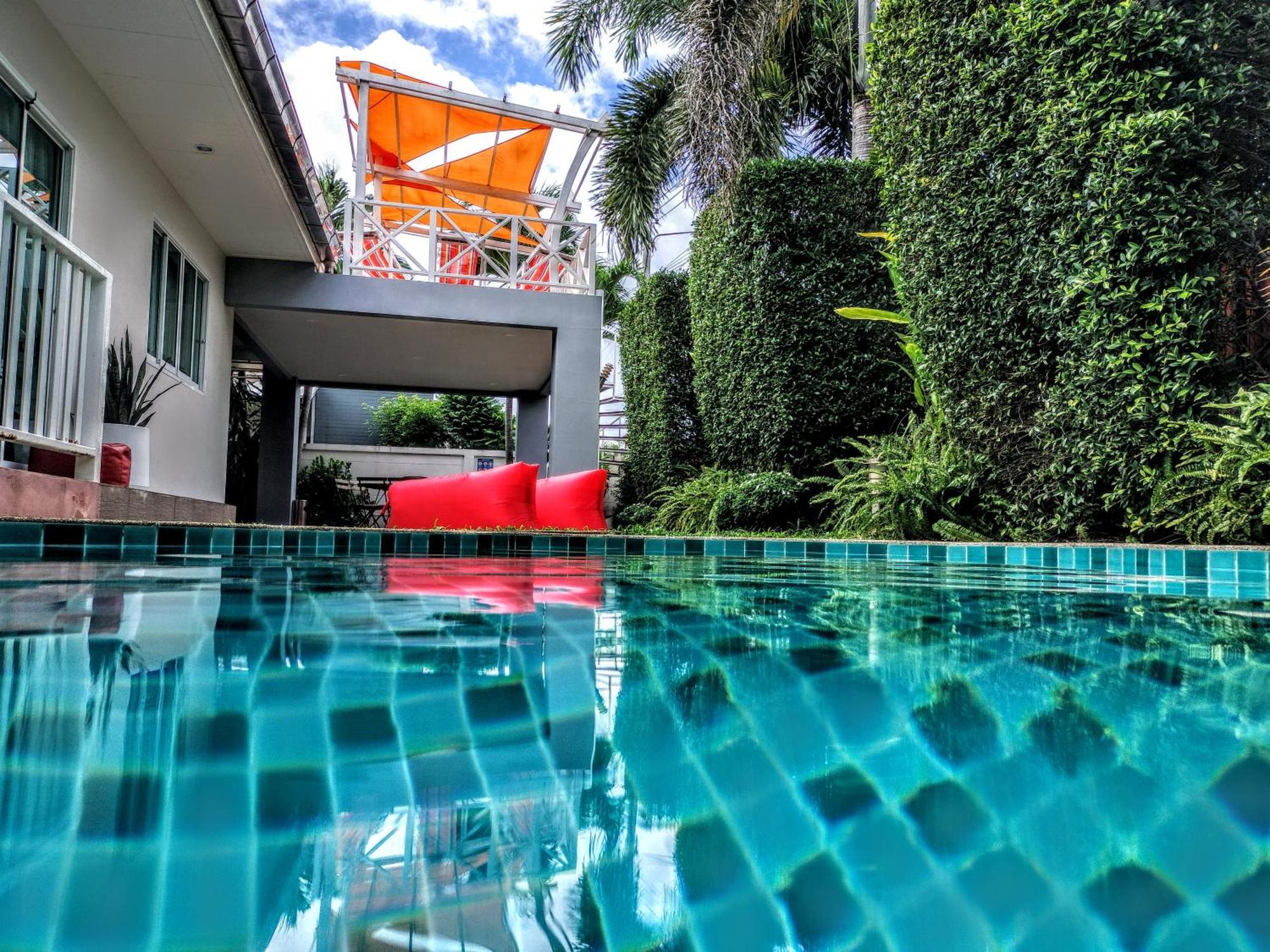 Leelawadee Pool Villa Bbq&Pool Party バンサレー エクステリア 写真